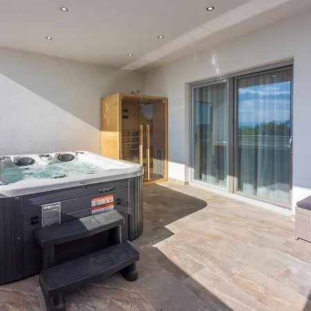 펜션 Linda Kucica 2 *