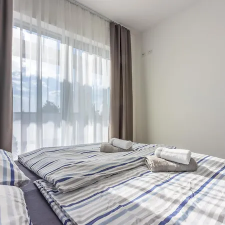 Linda Kucica 2 펜션 *