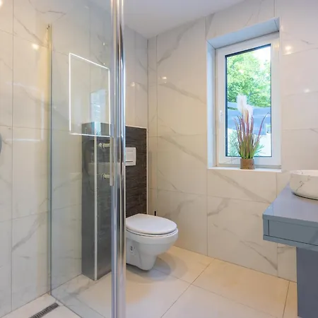 Linda Kucica 2 Σπίτι διακοπών *