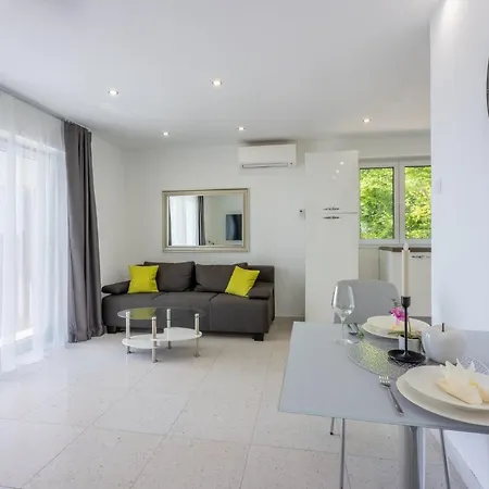 Linda Kucica 2 Σπίτι διακοπών