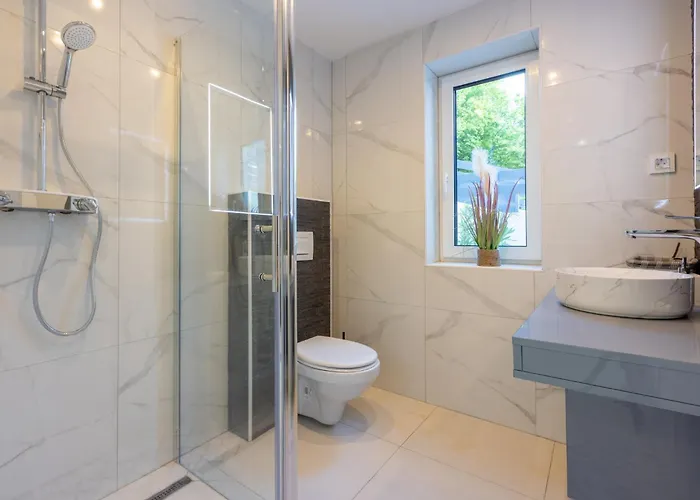 Linda Kucica 2 Hébergement de vacances *