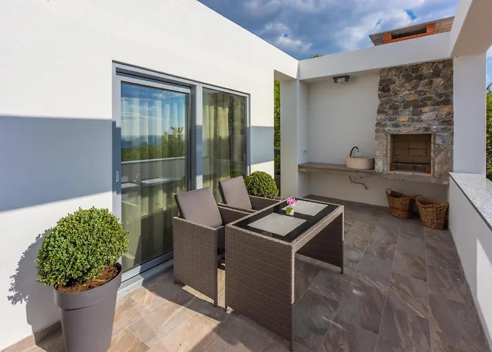 Linda Kucica 2 Crikvenica